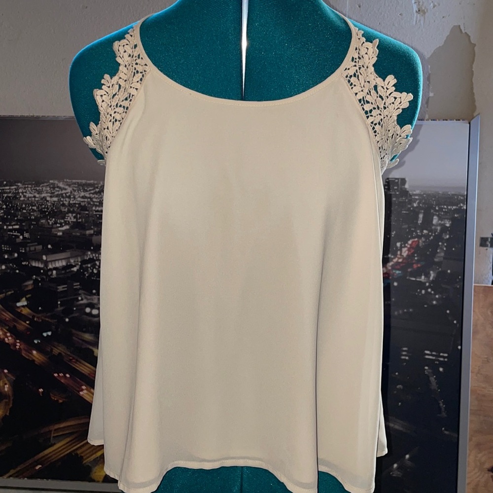 Creme halter top